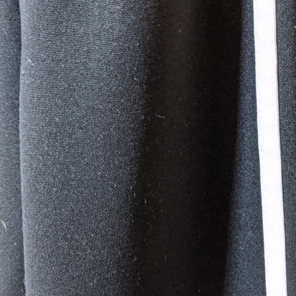 🫶Bundle 3 for $10 Toddler's 2T Athletic Pants - Picture 2 of 3